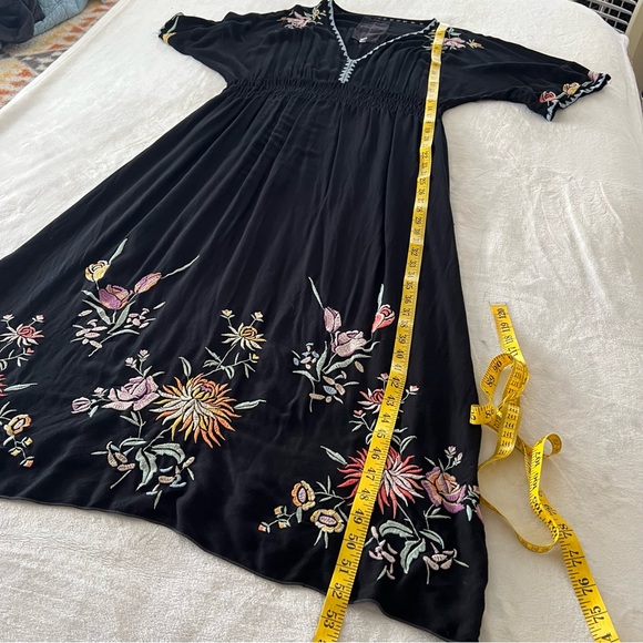 Johnny Was Pete and Greta Oversized Sleeveless Floral Embroidered Midi Dress - Picture 11 of 11